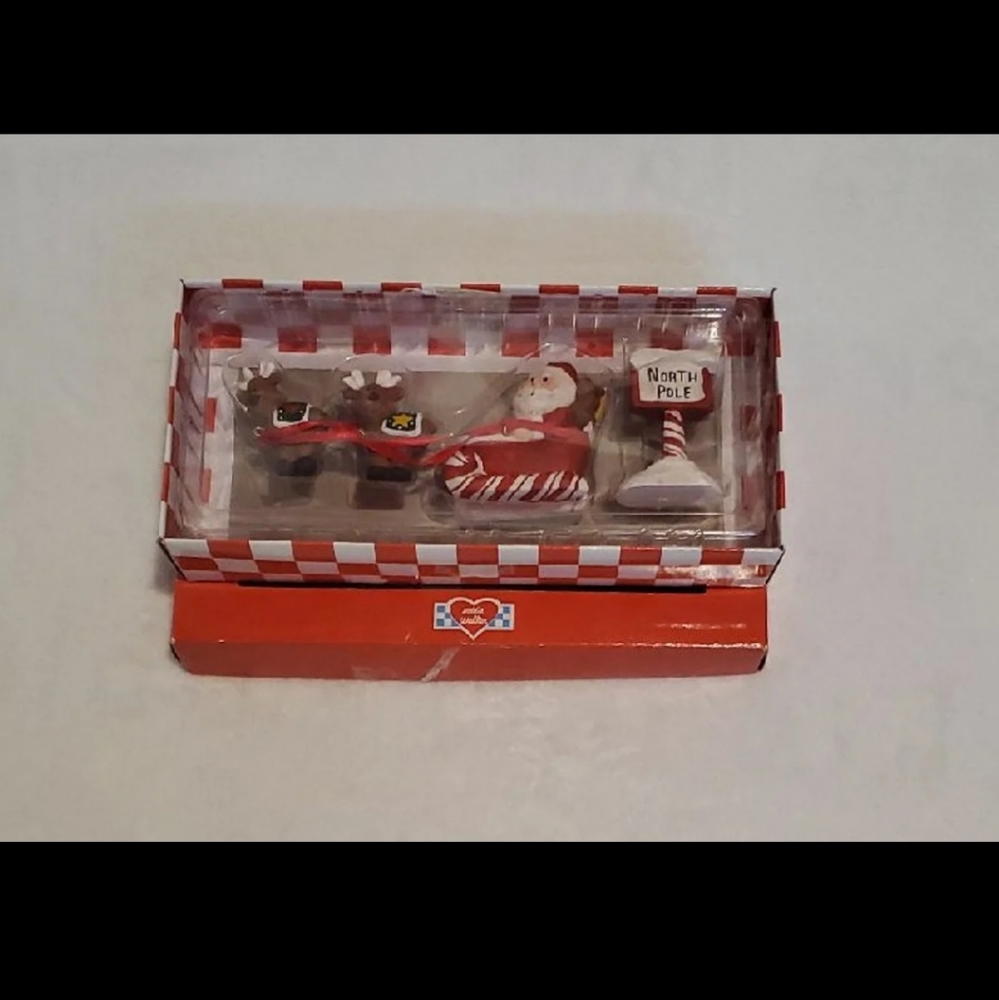 Santa & Sleigh Set